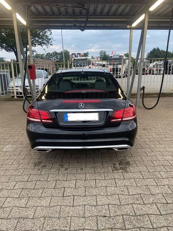 Gebraucht Mercedes E200 AMG line 184 PS (135 kW) 2016 Schwarz Coupé