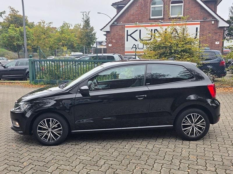 Second-hand VW Polo Allstar 90 CP (66 kW) 2016 Negru Hatchback