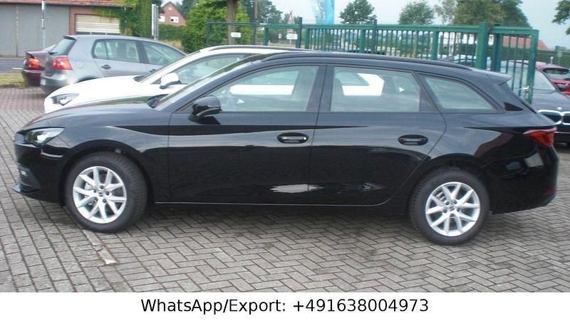 Schwarz metallic Gebraucht 2022 Seat Leon Style Kombi | 18.995 € (Superpreis) - Bild 1/4