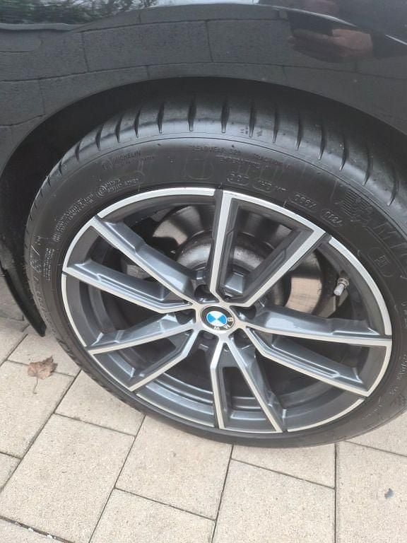 Gebraucht BMW 330e Advantage 292 PS (214 kW) 2019 Schwarz Limousine