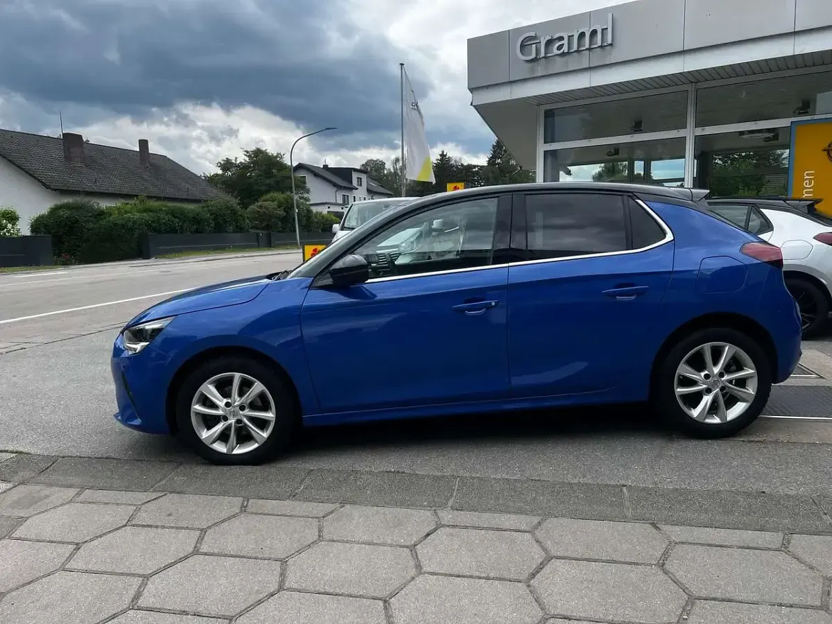 Gebraucht Opel Corsa Elegance 101 PS (74 kW) 2021 Perl blau/voltaik blau Kleinwagen