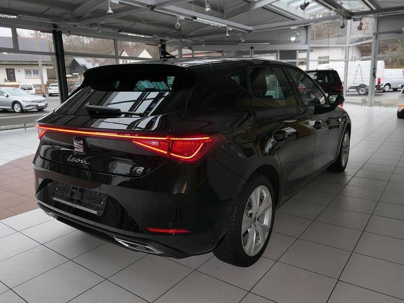 Gebraucht Seat Leon FR 150 PS (110 kW) 2025 Mitternachtsschwarz Limousine