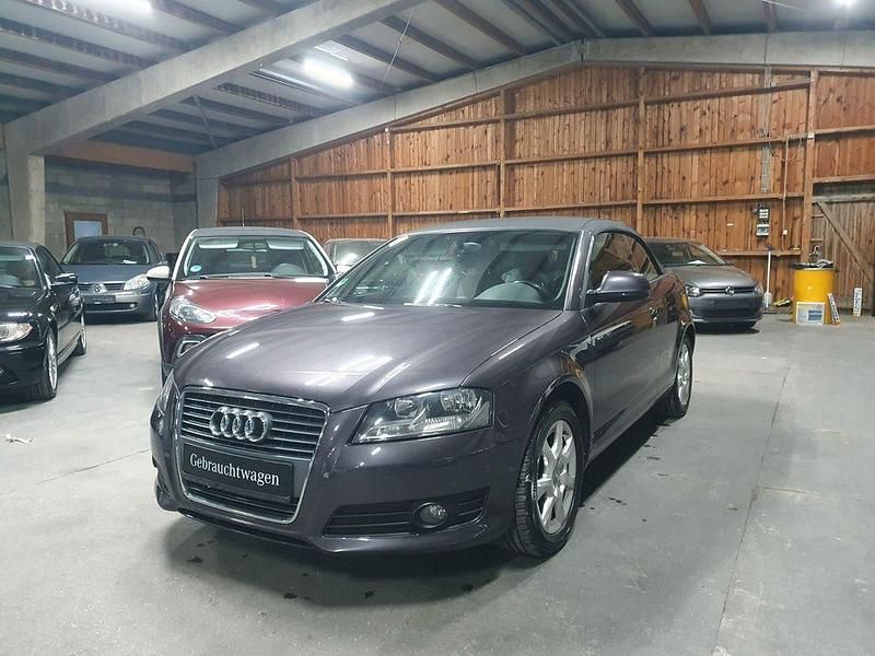 Grau Gebraucht 2010 Audi A3 Cabriolet Attraction Cabrio | 4.490 € (Superpreis) - Bild 1/4