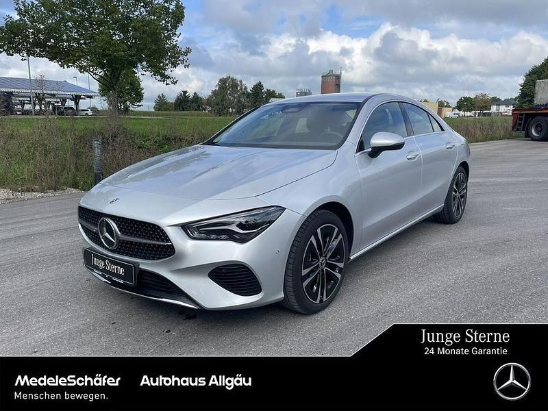 Iridiumsilber (metallic) Gebraucht 2023 Mercedes CLA200 Progressive Coupé | 31.450 € (Superpreis) - Bild 1/4