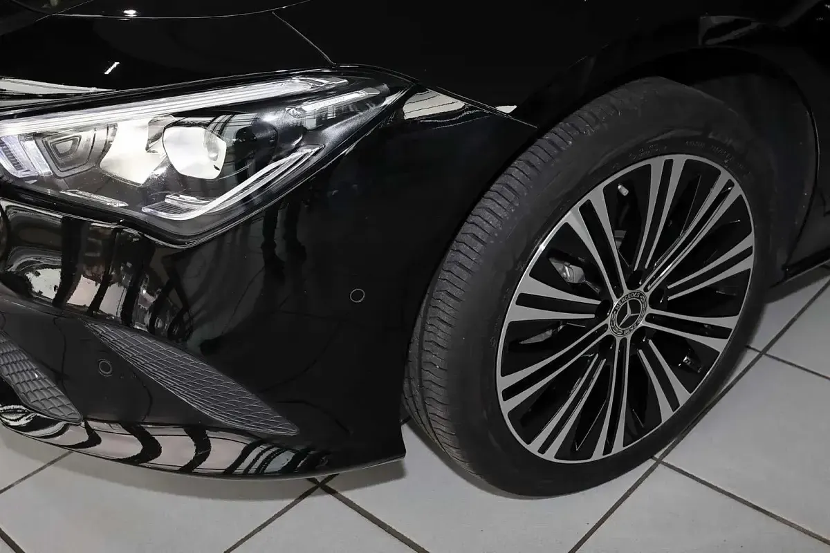 Gebraucht Mercedes CLA250e 218 PS (160 kW) 2022 Schwarz Coupé