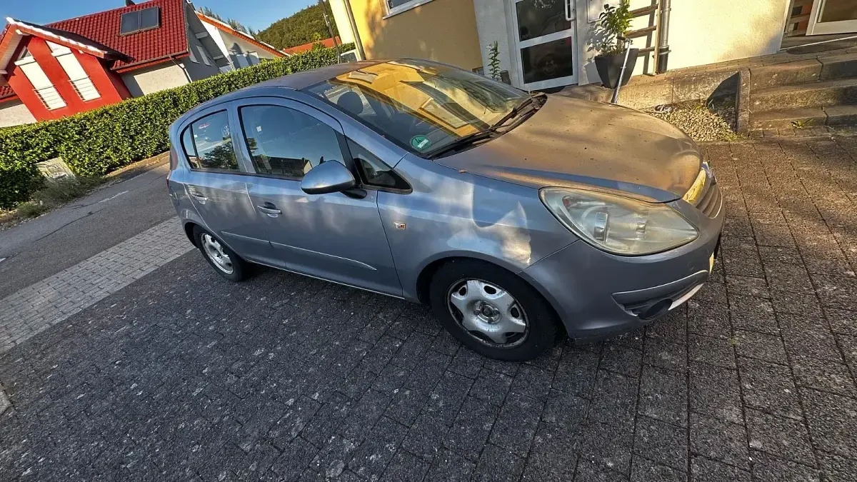 Gebraucht Opel Corsa 80 PS (58 kW) 2003 Silber Kleinwagen