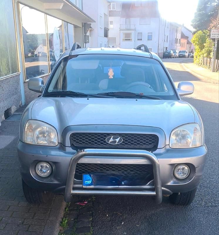 Silber Gebraucht 2004 Hyundai Santa Fe GLS SUV | 1.600 € (Guter Preis) - Bild 1/4