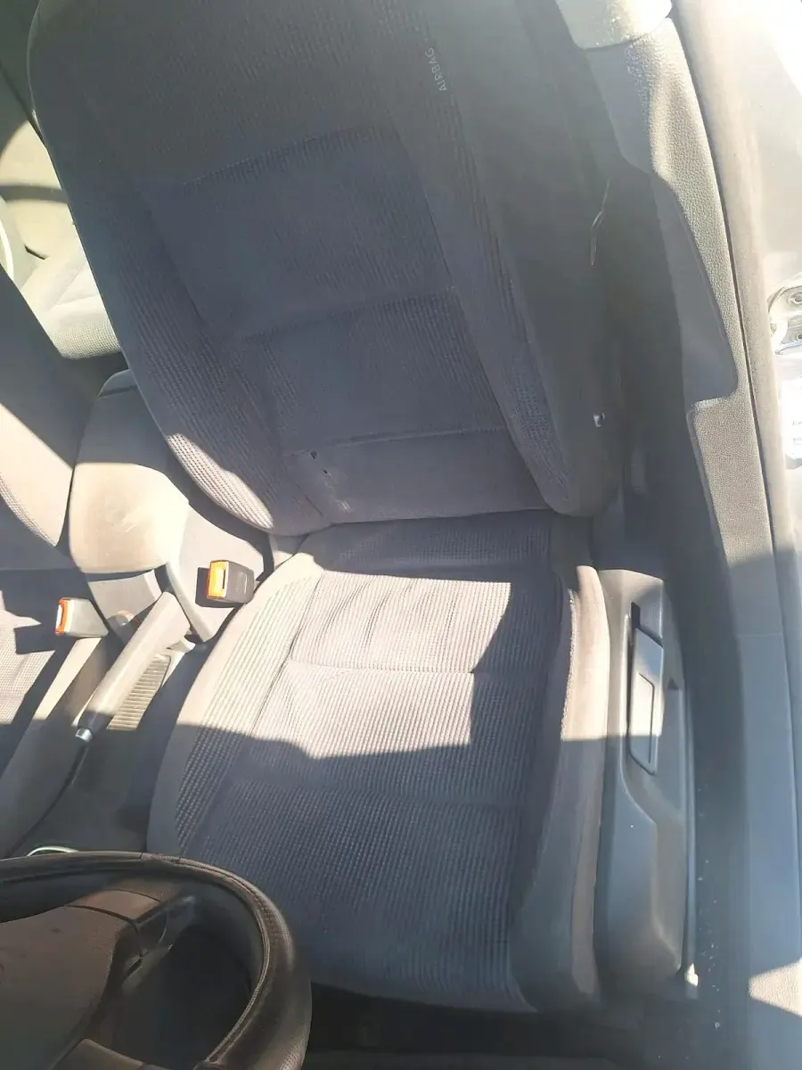Gebraucht VW Jetta 102 PS (75 kW) 2006 Silber Limousine