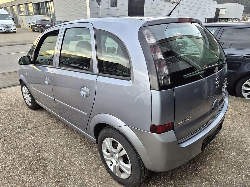 Gebraucht Opel Meriva Innovation 105 PS (77 kW) 2008 Silber Van / Kleinbus