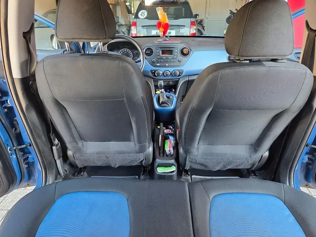 Gebraucht Hyundai i10 Trend 67 PS (49 kW) 2016 Blau Kleinwagen