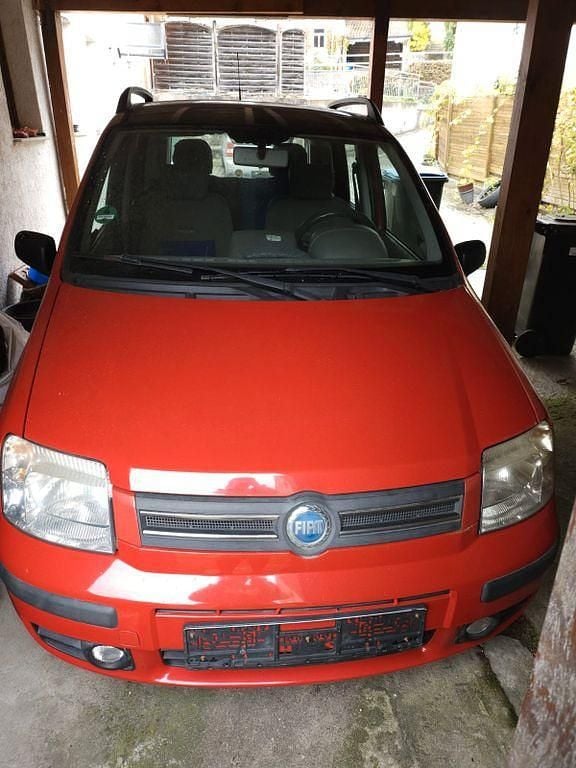 Rot Gebraucht 2004 Fiat Panda Kleinwagen | 900 € (Superpreis) - Bild 1/4