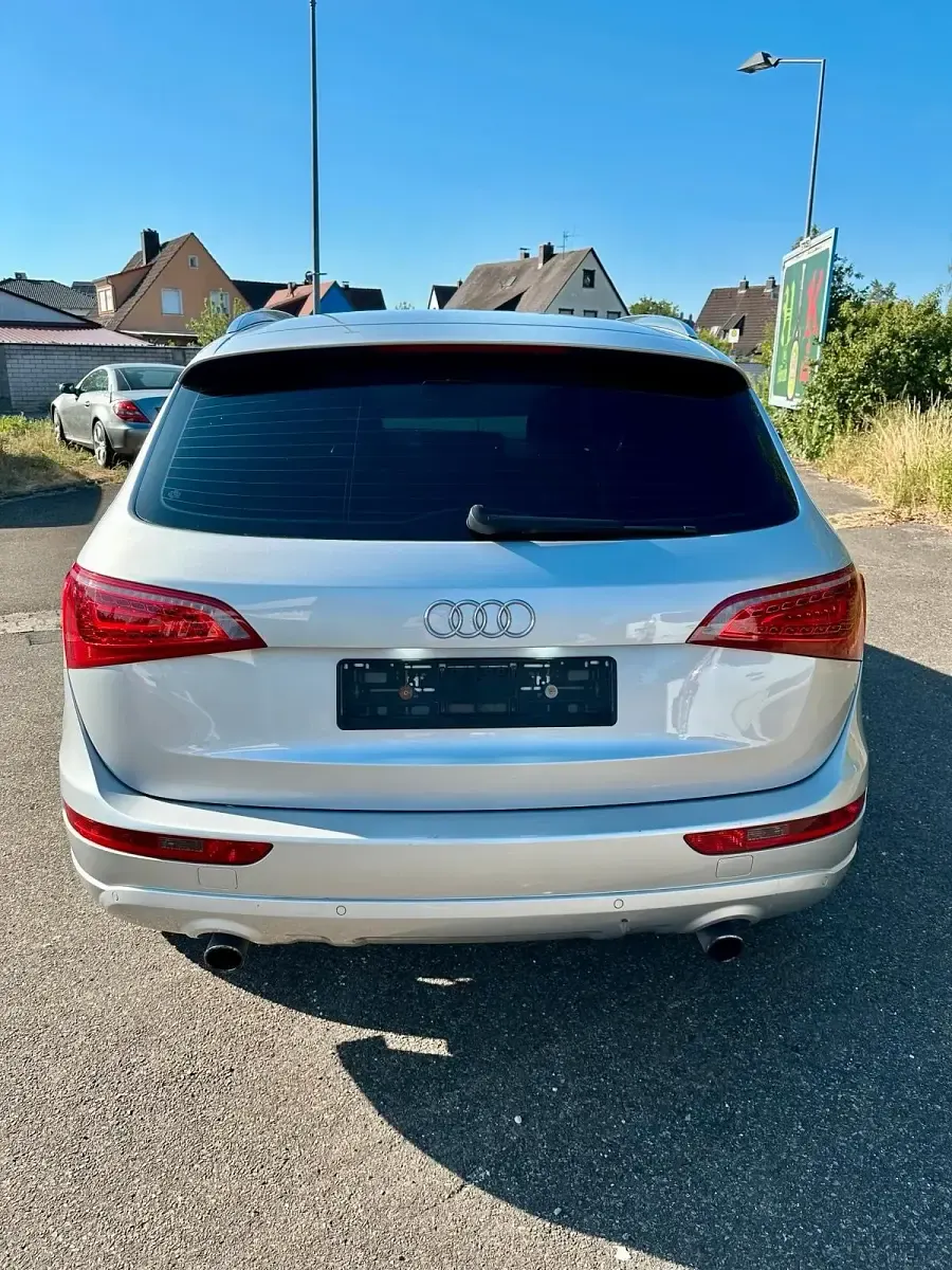 Gebraucht Audi Q5 211 PS (155 kW) 2010 Silber SUV