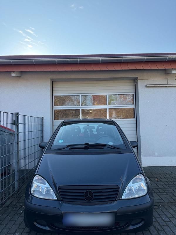 Gebraucht Mercedes A140 82 PS (60 kW) 2002 Schwarz Kleinwagen