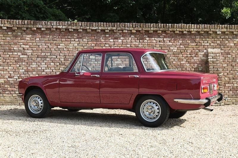 Gebraucht Alfa Romeo Giulia 1300 Super 1975 Rot Limousine