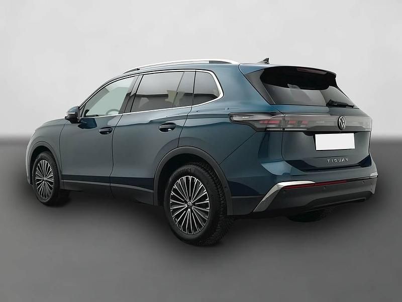 Gebraucht VW Tiguan Elegance 150 PS (110 kW) 2024 Blau SUV