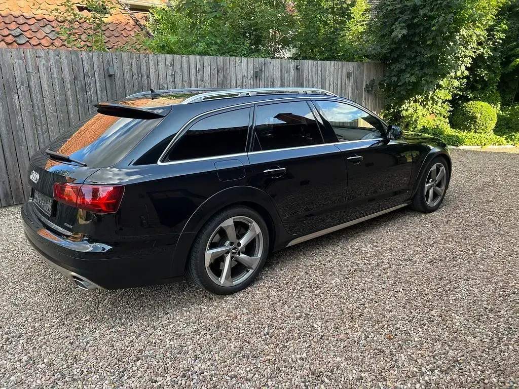 Gebraucht Audi A6 Allroad 218 PS (160 kW) 2017 Schwarz Kombi