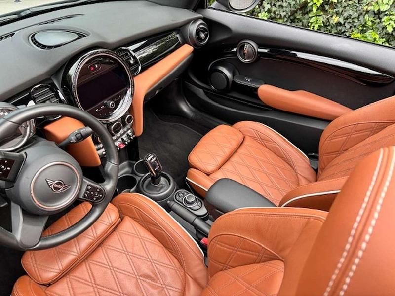 Beige Gebraucht 2023 Mini Cooper Cabriolet Classic Cabrio | 25.800 € (Guter Preis) - Bild 1/4