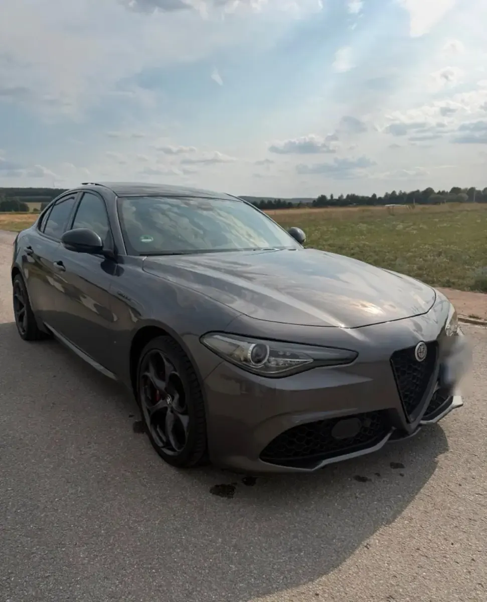 Gebraucht Alfa Romeo Giulia Veloce 209 PS (153 kW) 2021 Grau Limousine