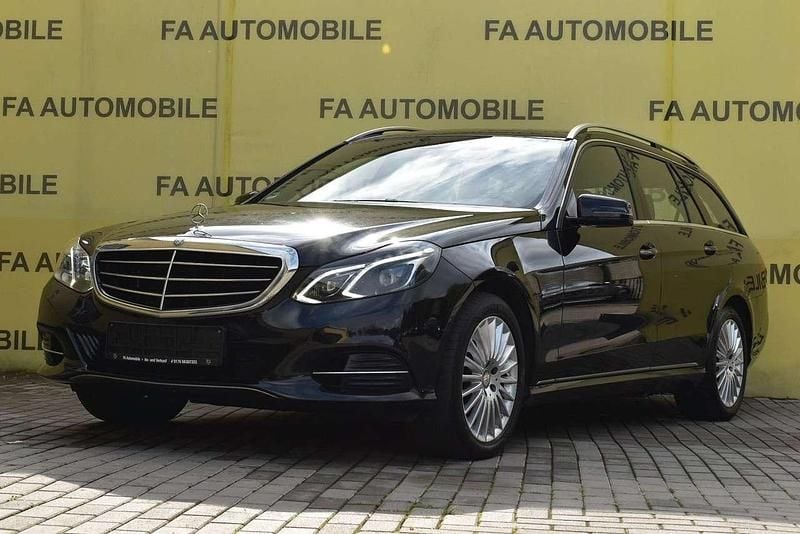 Schwarz Gebraucht 2015 Mercedes E250 Kombi | 14.500 € (Superpreis) - Bild 1/4