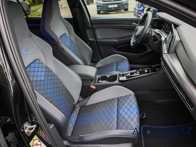 Gebraucht VW Golf VIII R 333 PS (244 kW) 2023 Schwarz Limousine