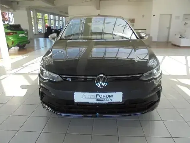 Gebraucht VW Golf VIII R-line 131 PS (96 kW) 2024 Uranograu Limousine