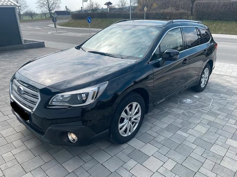 Gebraucht Subaru Outback 150 PS (110 kW) 2015 Schwarz Kombi