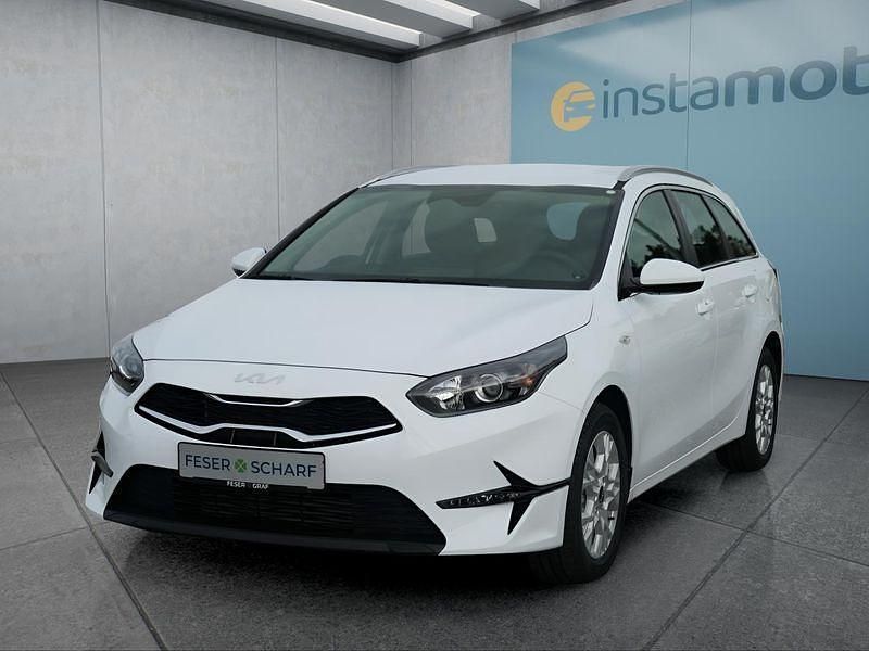 Weiß Neu 2025 Kia Ceed Sportswagon Kombi | 23.849 € (Fairer Preis) - Bild 1/4