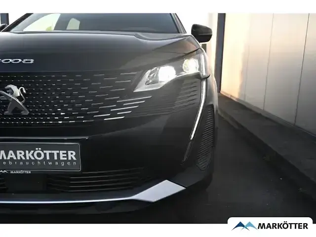 Gebraucht Peugeot 3008 GT 131 PS (96 kW) 2024 Lackierung schwarz perla nera/ SUV