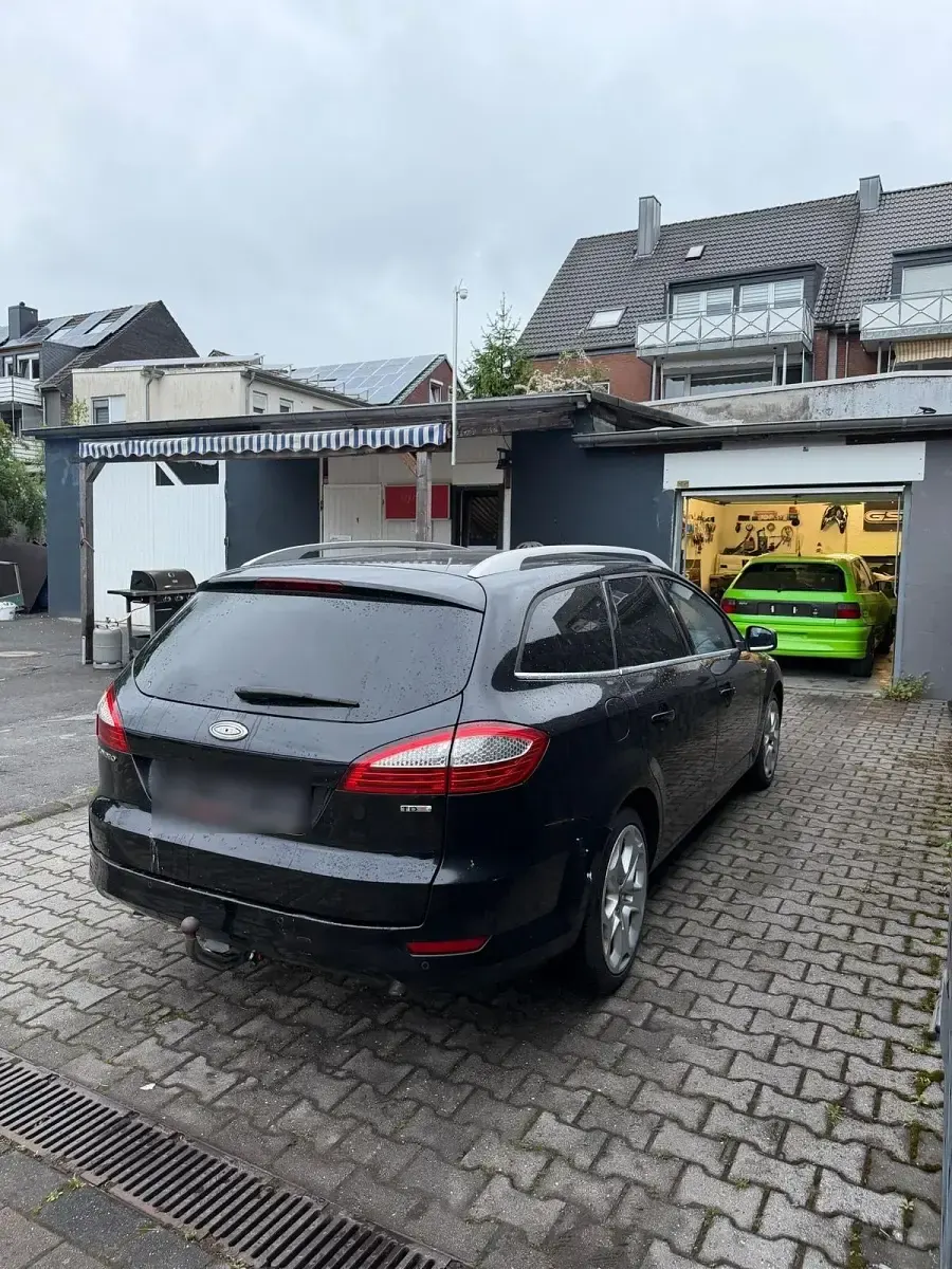 Gebraucht Ford Mondeo Titanium 175 PS (128 kW) 2008 Schwarz Kombi