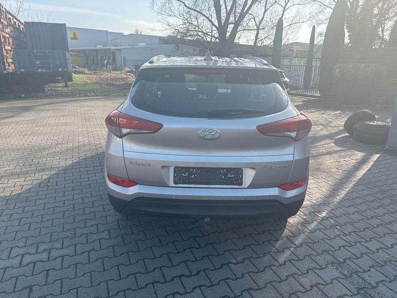 Gebraucht Hyundai Tucson Classic 132 PS (97 kW) 2017 Gold SUV