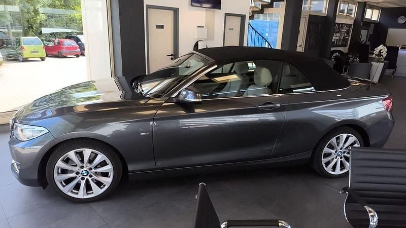 Grau Gebraucht 2015 BMW 228 Luxury Line Coupé | 22.500 € (Etwas zu teuer) - Bild 1/4