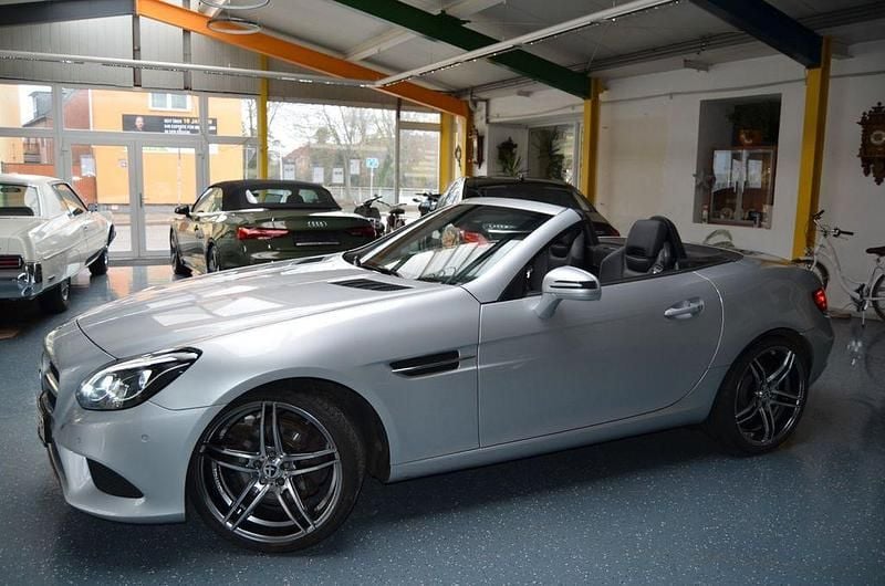 Gebraucht Mercedes SLC200 184 PS (135 kW) 2018 Silber Cabrio