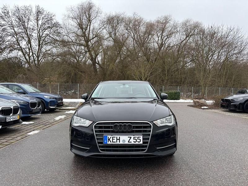 Gebraucht Audi A3 Attraction 125 PS (91 kW) 2014 Schwarz Limousine