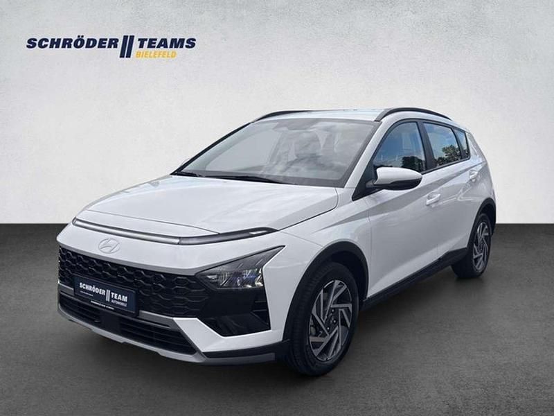 Weiß Gebraucht 2024 Hyundai Bayon Trend SUV | 19.990 € (Guter Preis) - Bild 1/4