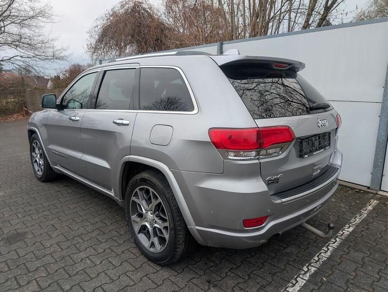 Gebraucht Jeep Grand Cherokee Overland 250 PS (183 kW) 2020 SUV