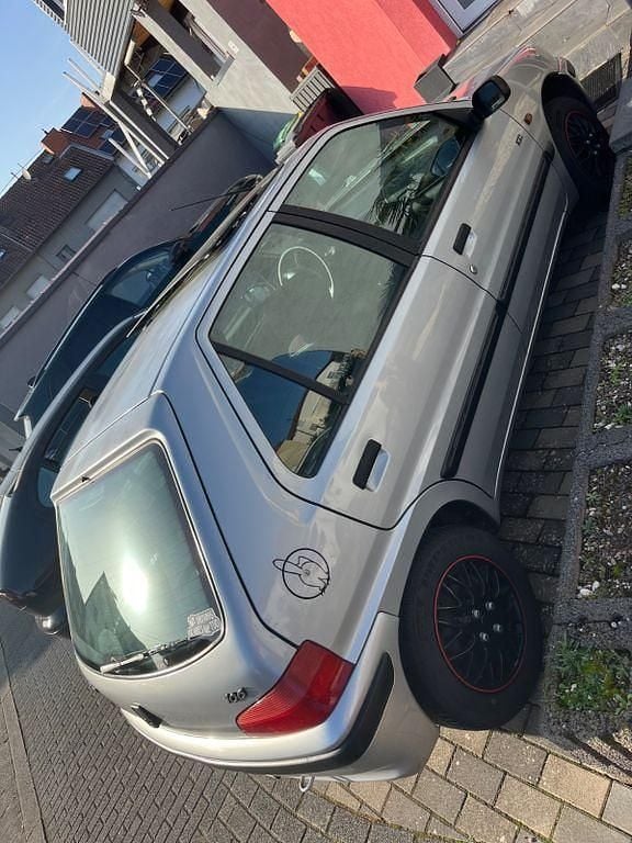 Gebraucht Peugeot 106 75 PS (55 kW) 1997 Silber Kleinwagen