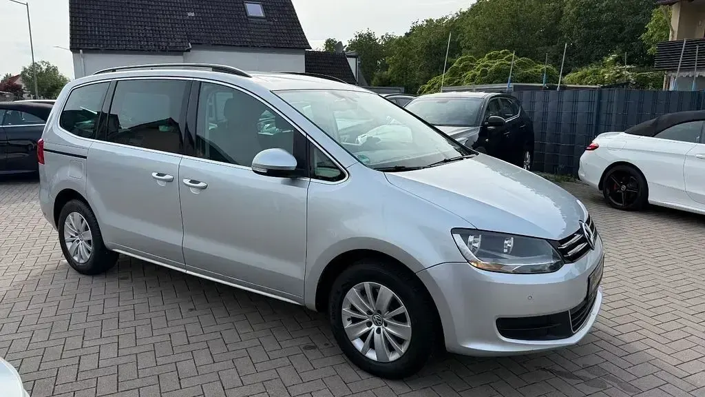 Gebraucht VW Sharan Comfortline 140 PS (102 kW) 2013 Silber Van / Kleinbus