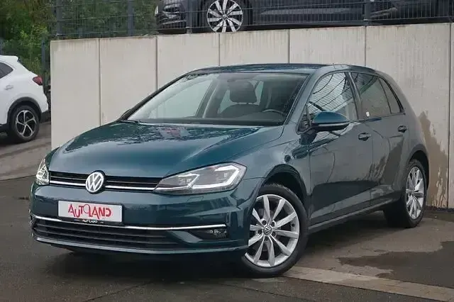 Gebraucht VW Golf VII Highline 150 PS (110 kW) 2017 Dunkelgrün Limousine