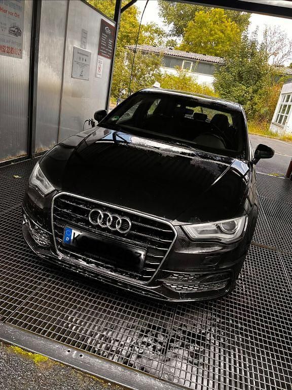 Gebraucht Audi A3 Sport 150 PS (110 kW) 2016 Schwarz Limousine