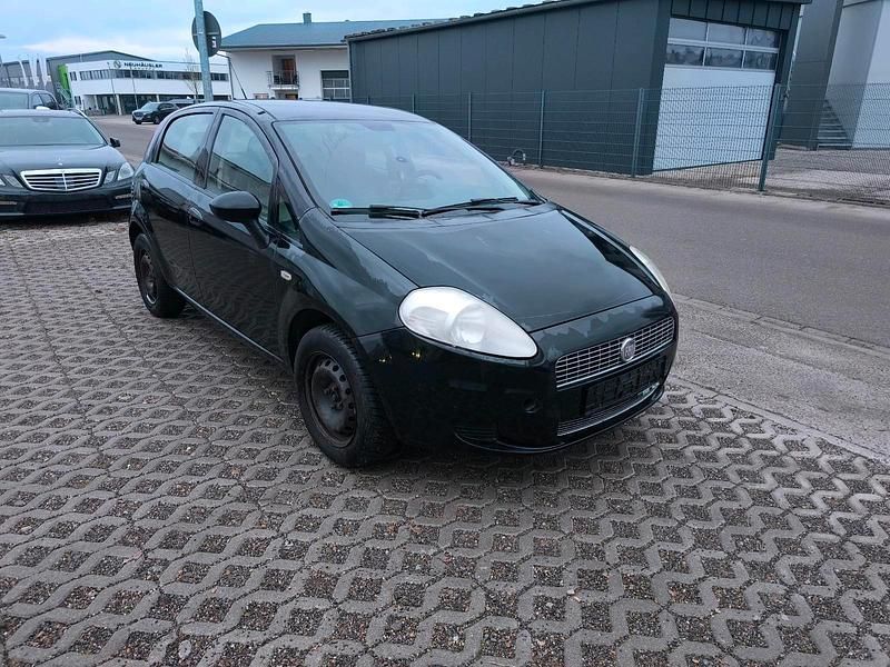 Gebraucht Fiat Punto 77 PS (56 kW) 2009 Schwarz Kleinwagen