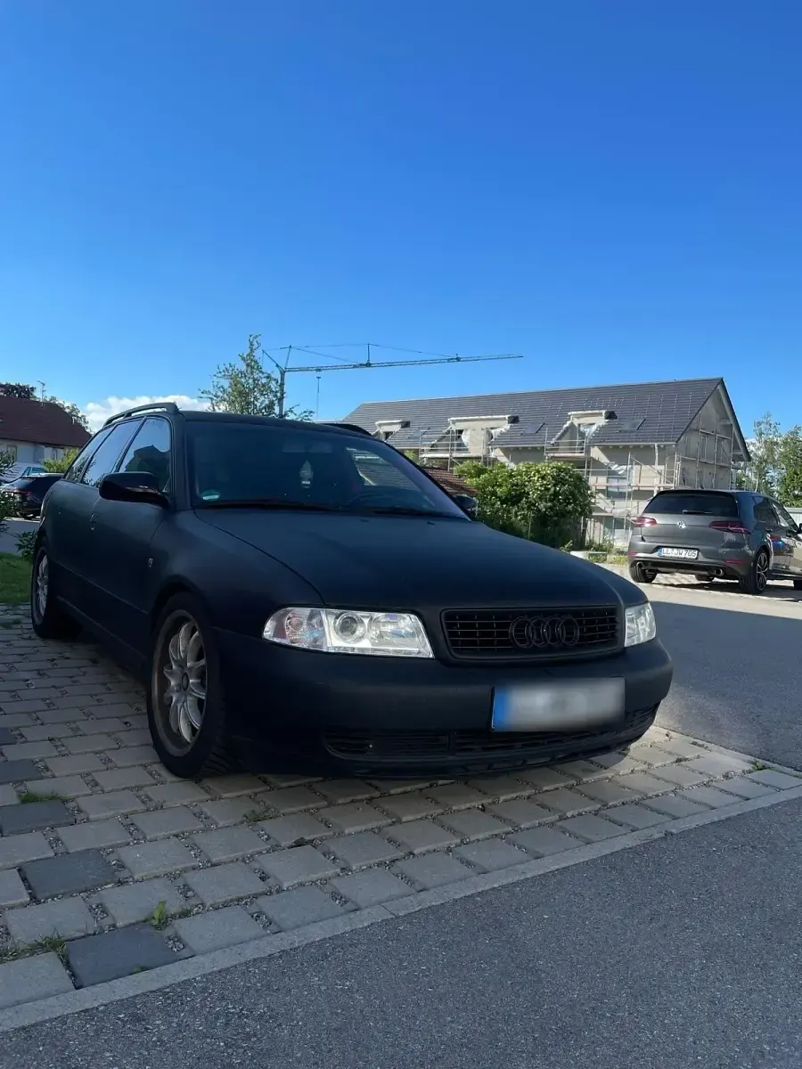 Gebraucht Audi A4 150 PS (110 kW) 1997 Schwarz Kombi