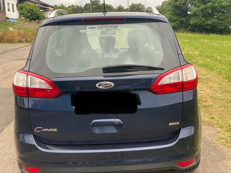 Blau Gebraucht 2011 Ford Grand C-Max Titanium Van / Kleinbus | 5.000 € (Guter Preis) - Bild 1/2