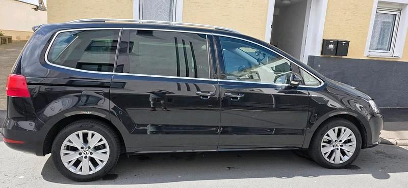 Gebraucht VW Sharan 140 PS (102 kW) 2013 Schwarz Van / Kleinbus