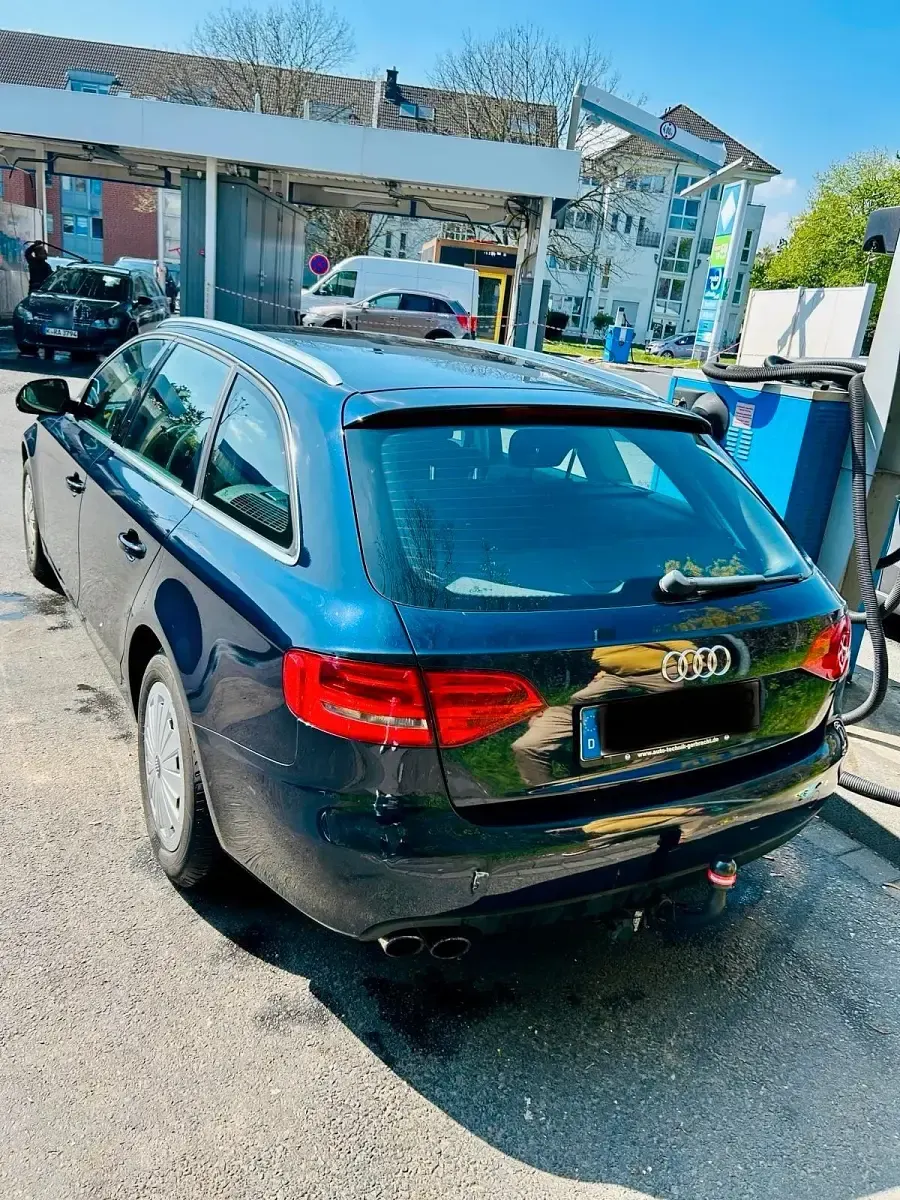 Usata Audi A4 120 CV (88 kW) 2009 Blu Station wagon