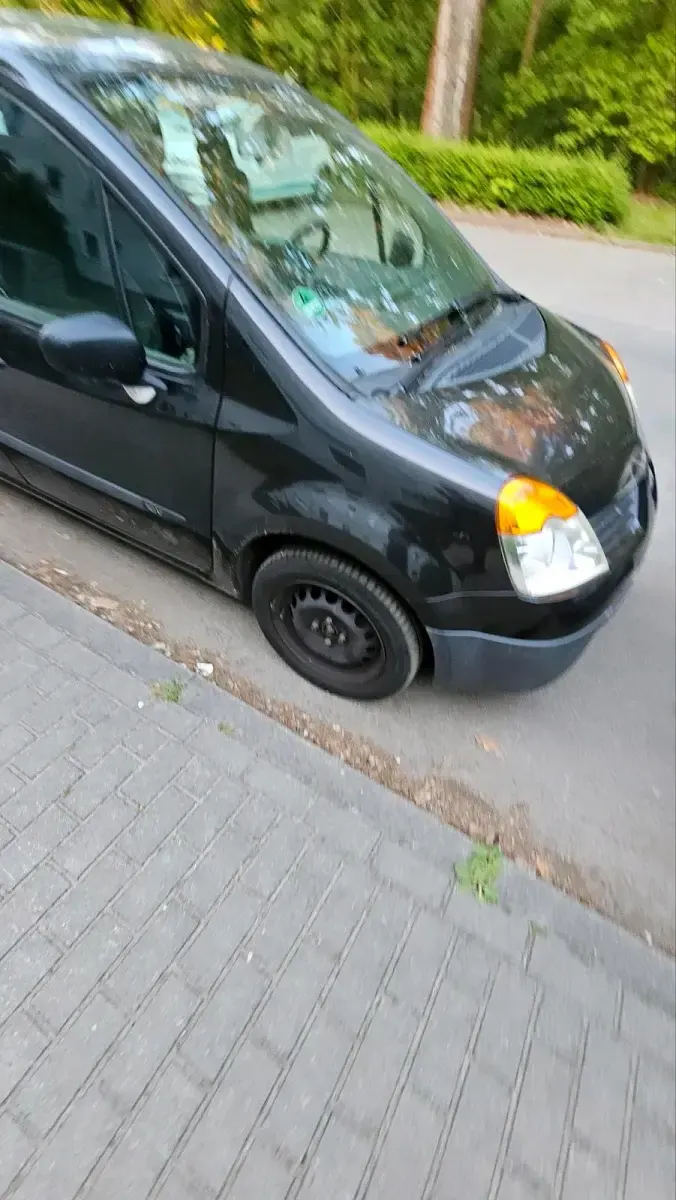 Gebraucht Renault Modus 75 PS (55 kW) 2006 Schwarz Van / Kleinbus