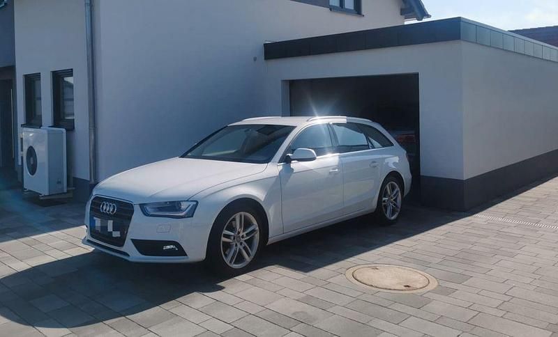 Gebraucht Audi A4 150 PS (110 kW) 2015 Weiß Kombi