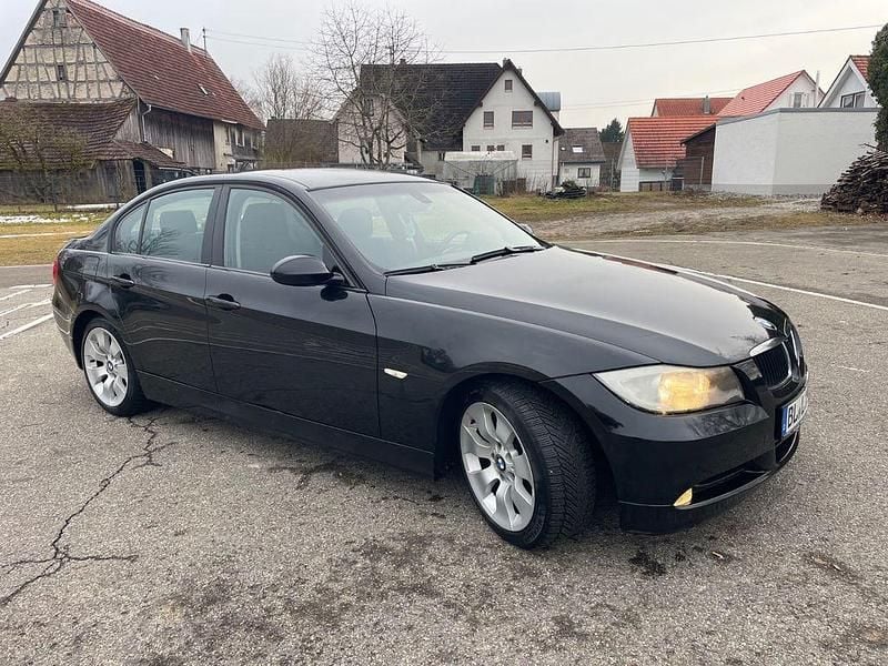 Gebraucht BMW 320 170 PS (125 kW) 2006 Schwarz Limousine