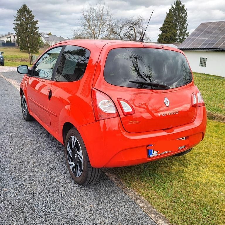 Gebraucht Renault Twingo Dynamique 75 PS (55 kW) 2013 Rot Kleinwagen