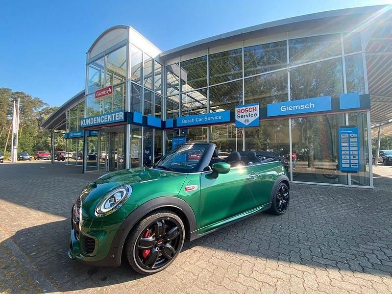Grün Gebraucht 2021 Mini John Cooper Works Cabriolet Cabrio | 26.700 € (Superpreis) - Bild 1/4