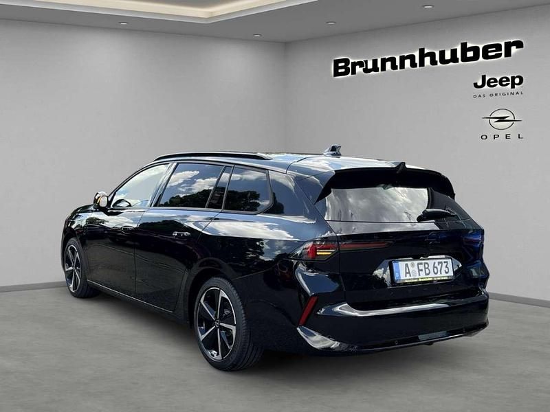 Gebraucht Opel Astra Ultimate 131 PS (96 kW) 2025 Schwarz Kombi